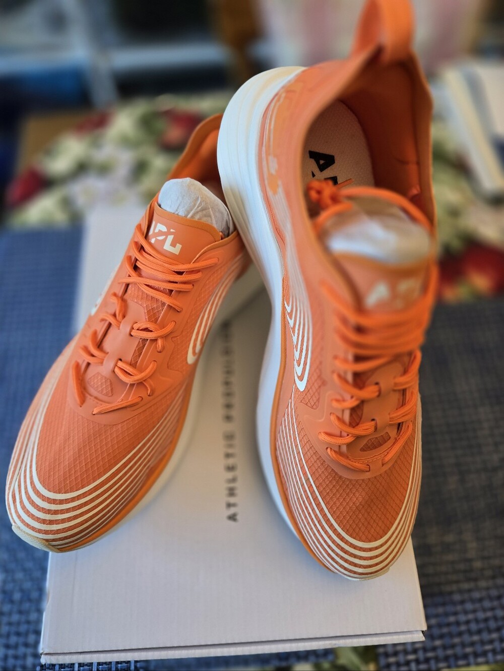 APL MENS STREAMLINE SZ.11.5 Orange/pristine Athletic Running Shoes
